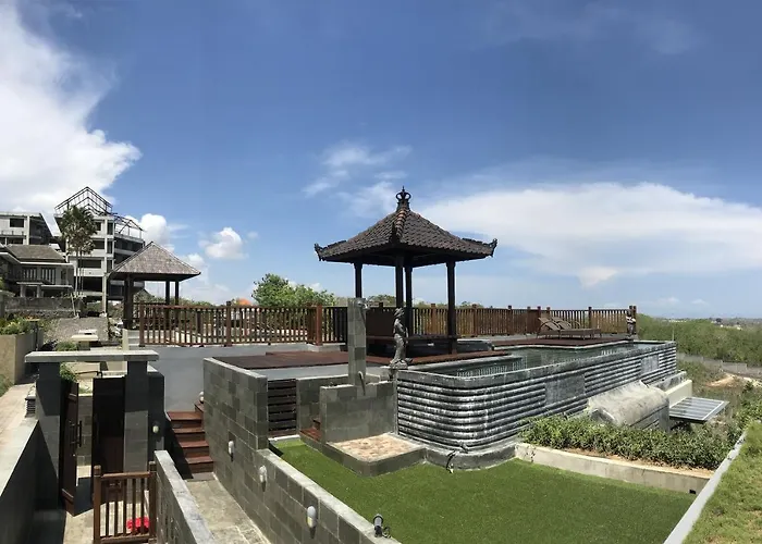 The Ocean Views Luxury & Villa *