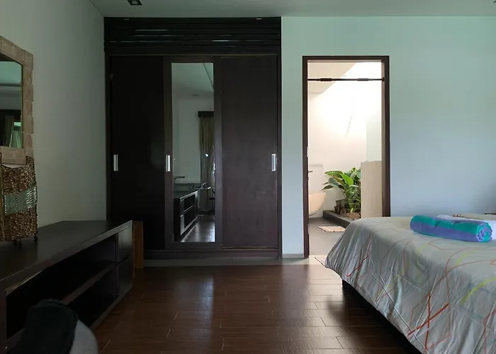 The Ocean Views Luxury & Villa Uluwatu (Bali)