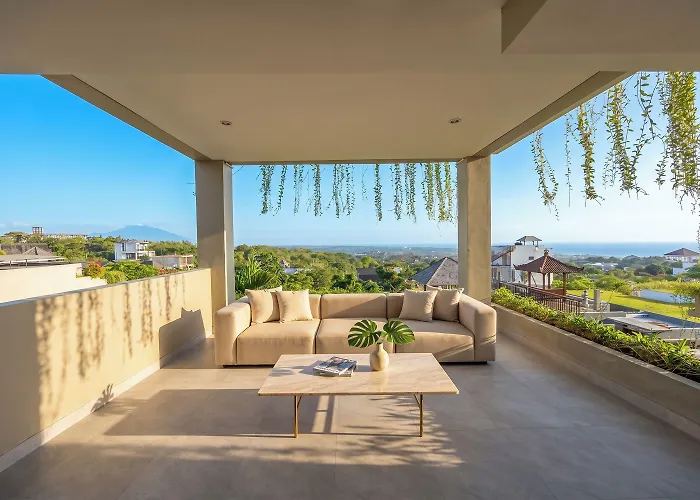 The Ocean Views Luxury & *