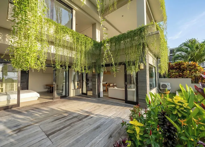 The Ocean Views Luxury & *