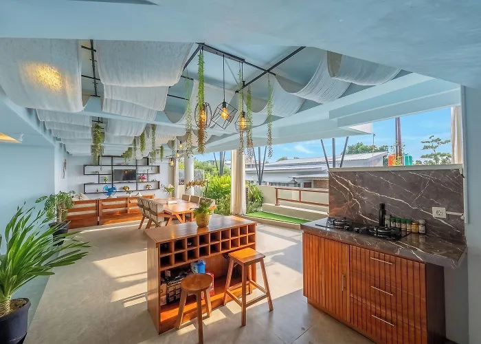 The Ocean Views Luxury & Villa