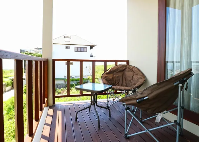 ヴィラ The Ocean Views Luxury & *
